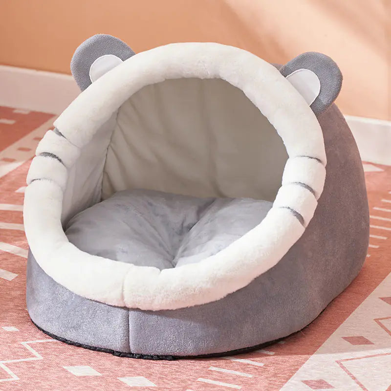 Winter Ready Cat Bed (for All Seasons)